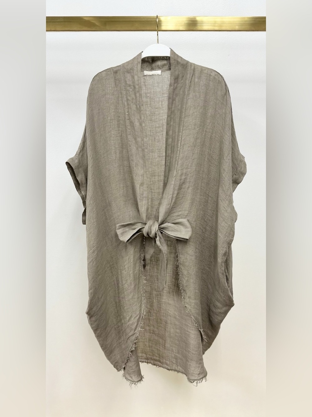 (155153/E3150-MOC) LINEN FRINGE HEM TIE-FRONT KIMONO WITH POCKETS